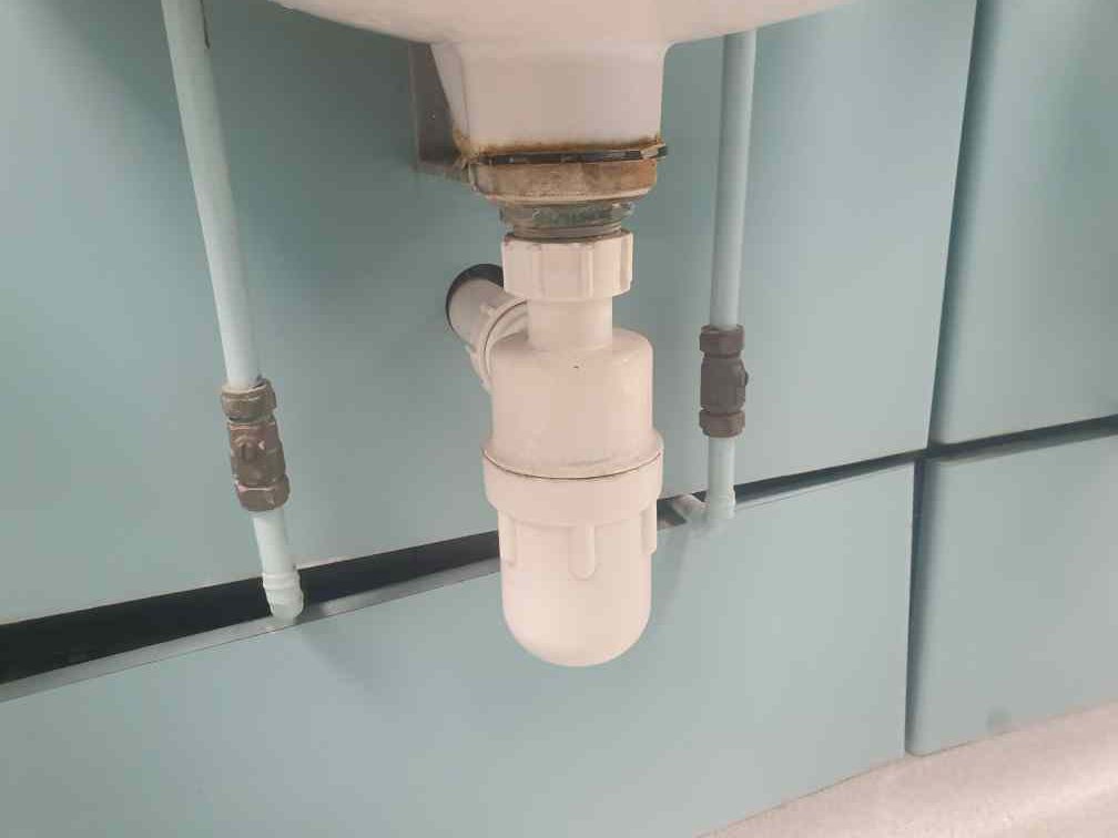 sink trap plumbing